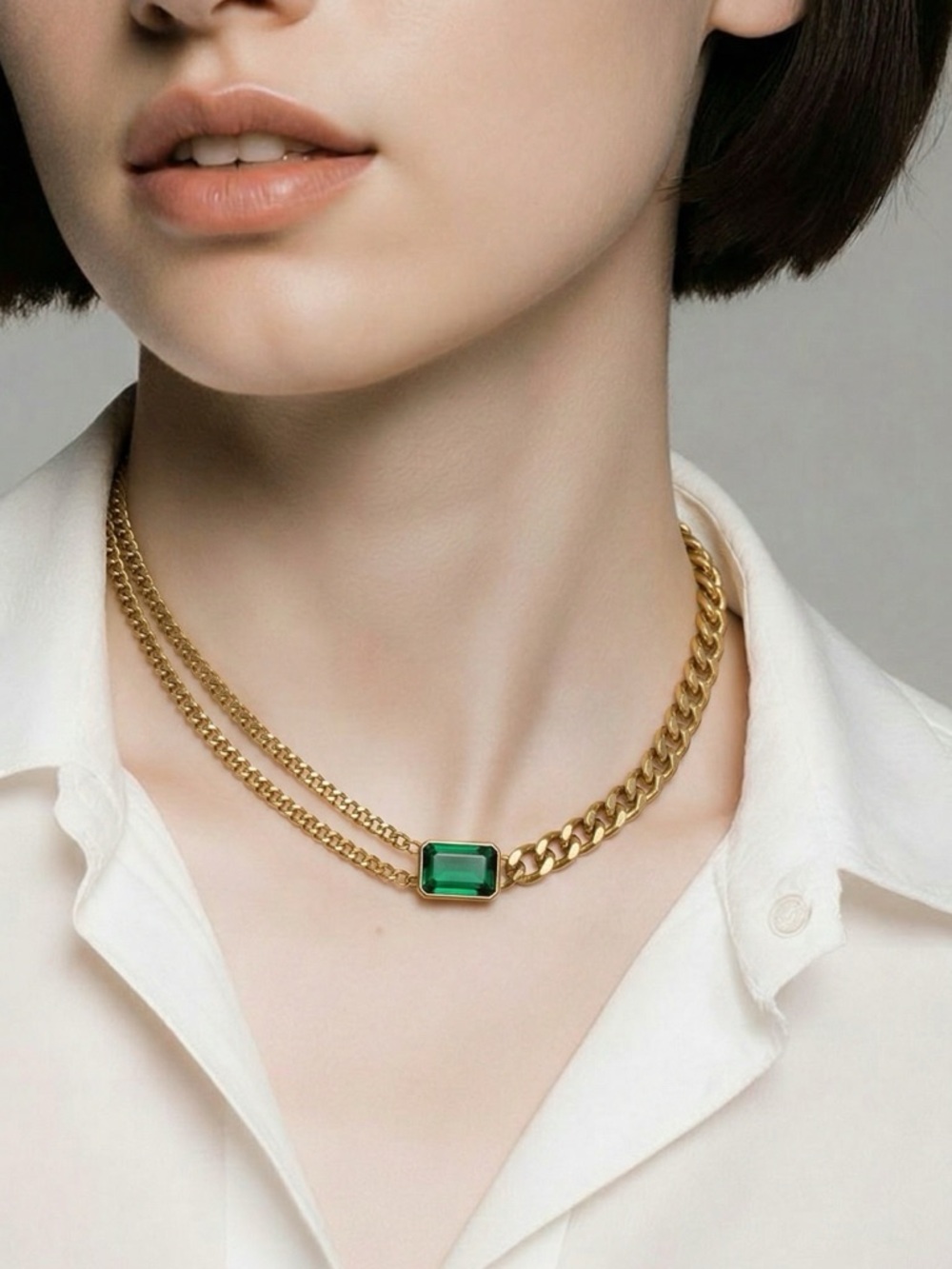 18k gold plated stainless steel necklace with Green Accent